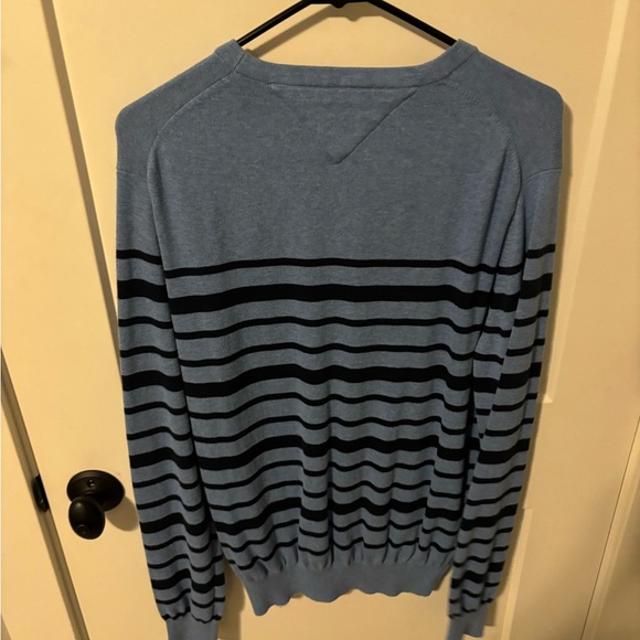 Tommy Hilfiger Sweater - Picture 3 of 3
